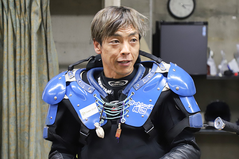 青山周平選手